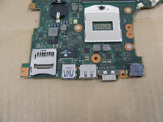 96-23  материнська плата CP667437-01 CP642130-Z3 для FUJITSU LIFEBOOK E754 оригінал Продаж