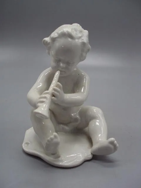 Фигура фарфор Каподимонте Италия Capodiмonte путти мальчик с дудочкой клеймо корона N 11см №11173 Ціна