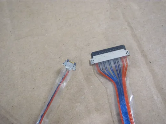 Купити 805-23 Шлейф матриці з мікрофоном   для Apple Macbook A1181 13&quot; оригінал