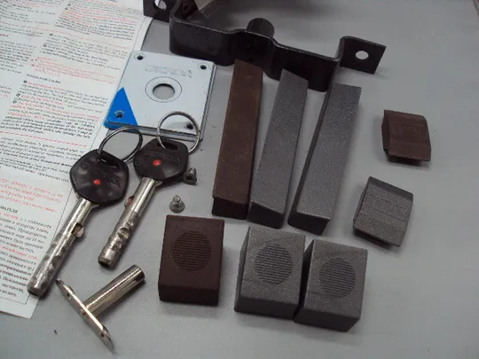 Замок дверной накладной с поворотной ручкой GERDA TYTAN ZX титан б/у №16022 в Україні