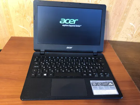 Ноутбук Acer ES1-131 11,6&quot; IC N3050/4gb/ SSD 48GB/Intel HD/6 годин Інтернет-аукціон