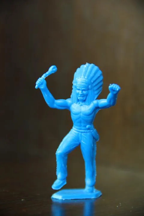 индеец с боевой дубиной 50-54мм MPC США Ціна