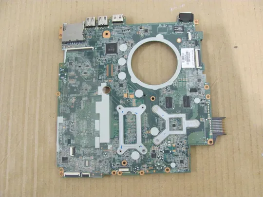 Купити номер0275-40 материнська плата Mainboard Материнка Основна плата Системна плата Плата системи Laptop motherboard мамка  ноутбучна плата РОБОЧА i5-5200U SR23Y Y11A 782938-501 DAY11AMB6E0 для HP Pavilion 15-p, 17-f оригінал