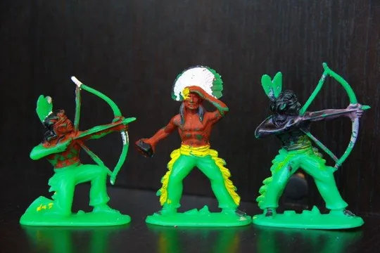 Купити индейцы 55-60мм JEAN HOEFLER ФРГ набор