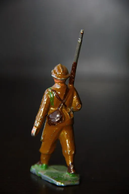 Купити британец солдат 55-60мм BRITAINS металл 30-50е годы Англия  ###$$$