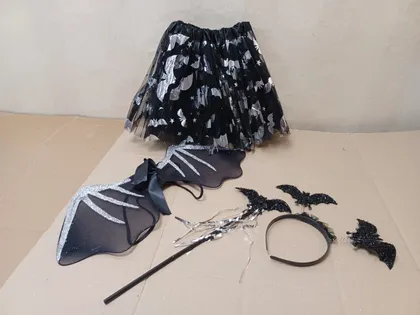 фото, маскарадний костюм  кажана-вампіра  (ящик 27)