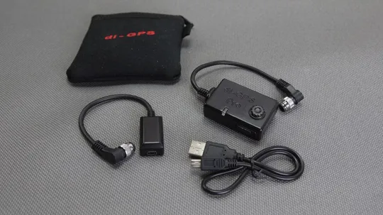 Купити di-GPS Pro GPS-приемник и спуск затвора для камер Nikon D3, D4, D700, D800, D300, D200 &amp; Fujifilm S5 Вживане