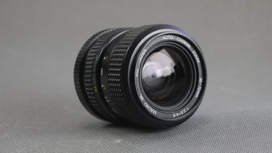 Об&#039;єктив Pentax-M зумобъектив Auto Chinon Zoom 35-70mm/3.5-4.8 Macro MC Ф52mm Вживане Ціна