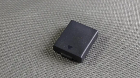 оригинальная Li-ion аккумуляторная батарея Panasonic model: CGA-S002A DMW-BM7 7.2V 680MAh Ціна