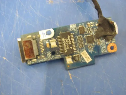 №137-11 Ethernet LAN плата P7YE0 LS-6912P для Packard Bell LS11 Acer 7560 7750 оригінал Де купити