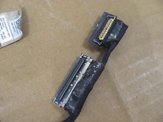 Купити номер0863-21 шлейф 30pin  0J35M8 450.0M607.0002 для Dell Latitude 5520, 5521 Precision 3570, 3560 Шлейф дисплея Шлейф підключення дисплея Шнур для відеоекрана Шлейф екрана Laptop matrix cable оригінал