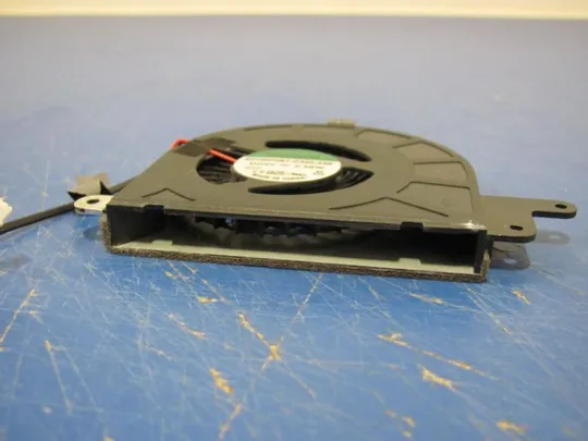 684-18 Вентилятор (кулер, FAN) THER3NDBT0-1411 для MEDION AKOYA E4214 оригінал Продаж