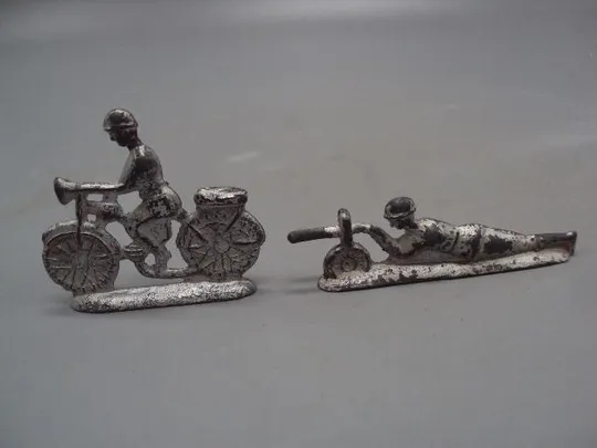 Детские игрушки фигурки солдатики оловянные пулеметчик и мотоциклист металл ссср лот 2 шт №15371 Недорого