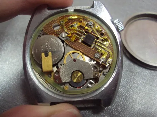 Наручные часы кварц ссср на ходу №9547 Характеристики