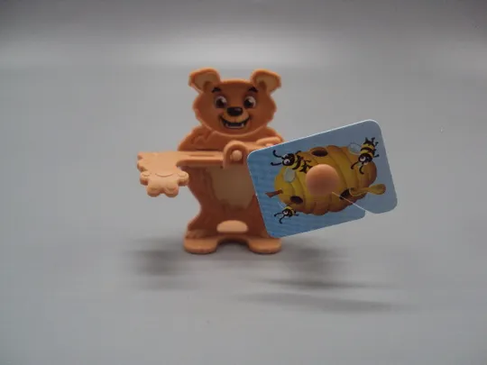 Фигурка киндер сюрприз VQ113 Ferrero медведь жонглер ведмідь жонглює №18608л Інтернет-аукціон