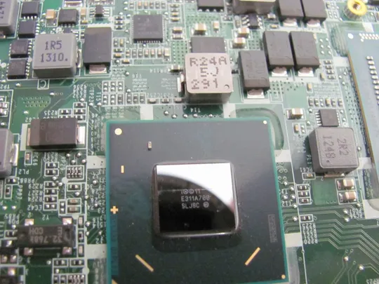 98-12 материнська плата i3-3227U SR0XF 04M0KT для Dell VOSTRO 3360 3360 оригінал Де купити