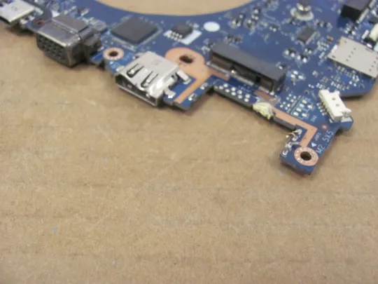 878-8 материнська плата APW70 LA-C391P SR2FM E3-1535M  для HP EliteBook ZBOOK 17 G3  оригінал Характеристики