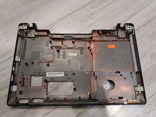 Нижня частина (піддон) для ноутбука asus X54 X54H з петлями Ціна