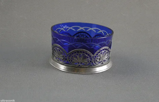 Цукерниця ваза кольорове кобальтове синє радянське скло та мельхіор Вживане Ціна