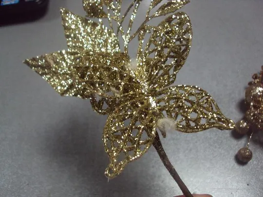 Елочные украшения бабочки на листьях цветочки лот 2 шт №9684 Де купити