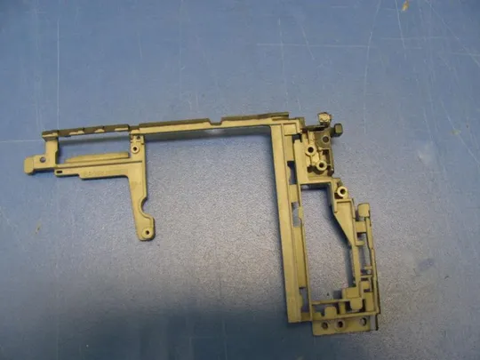 №71-8 кріплення корпусу EA0SK000100 для LENOVO THINKPAD E531 оригінал Ціна