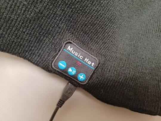 Купити 9645 Шапка з навушниками з Bluetooth 3.0 гарнітурою Music Hat Стан Нового НІМЕЧЧИНА