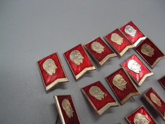 Купити Знак ленин портрет профиль на красном флаге ссср флаг вымпел лот 22 шт №17374