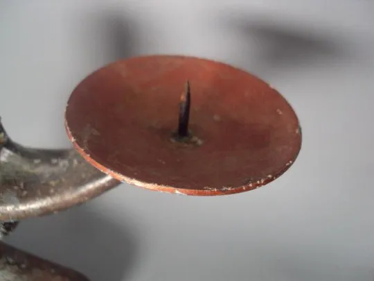 Подсвечник девушка несущая свет шпиатр высота 15 см №10612 З аукціону