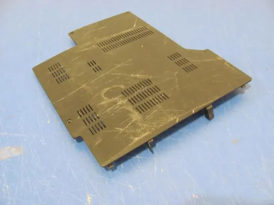 №154-3 сервісна кришка 6-42-W27H8-301 для DNS W270ESQ Terra Mobile 1748 Thinkpad L53 оригінал Ціна