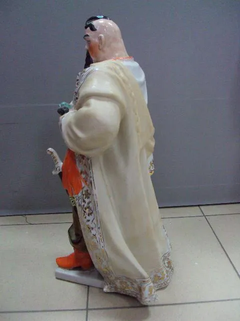 Фигура фарфор статуэтка полонное зхк козак Тарас Бульба в золотых штанах большой 48,5 см №10034 Де купити