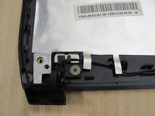 484-5 кришка матриці 13N0-ZKP0G01 для MEDION P6816 E6228 оригінал Характеристики