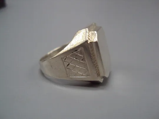 Кольцо перстень прямоугольник печатка серебро Украина вес 11,29 г 21-21,5 размер 21х18,5х15мм №15437 Де купити