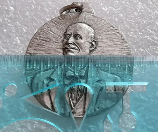 (МК2) Медальйон пам’ятний з Італії.  /кулон, медальон, підвіска, подвеска, жетон, медаль/ Продаж