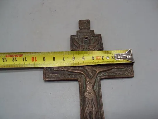 Крест распятие пластика бронза размер 15,9 х 9,1 см (№804) №13895 З аукціону