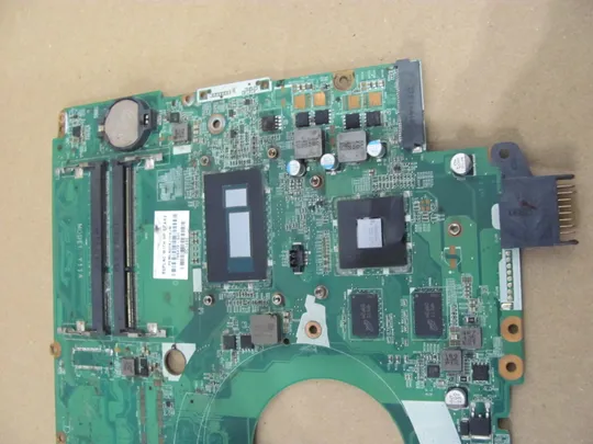 409-14  материнська плата i7-4510U SR1EB DAY11AMB6E0 766472-501 для  HP Pavilion 15-P    оригінал Продаж