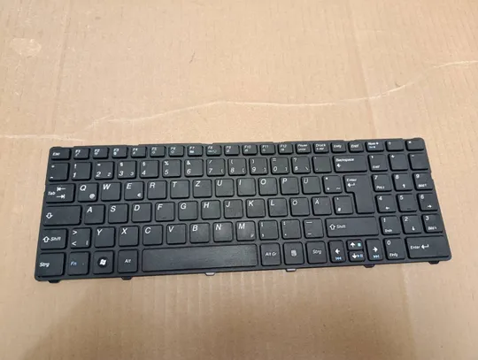 номер0950-1 клавіатура робоча 0KN0-XV6GE11 V128862BK1 для Medion E6217 E7222 E6228 E7220 P6816 оригінал Ціна