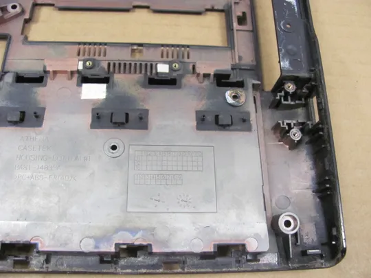 830-4  Кришка дно, корито, піддон корпуса BA75-03330A  для  SAMSUNG  NP700 NP700G7A 700G  оригінал Недорого