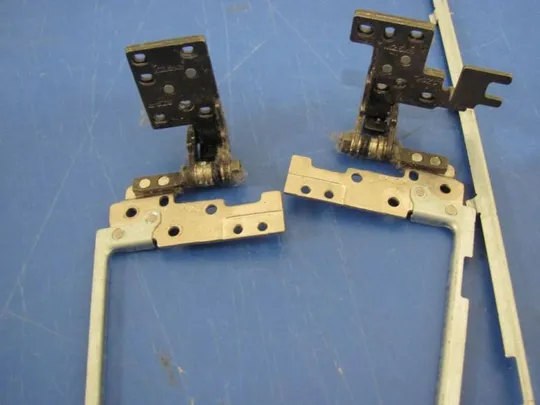 №199-14 кріплення з петлями AM0WQ000200 для LATITUDE E5440 оригінал З аукціону