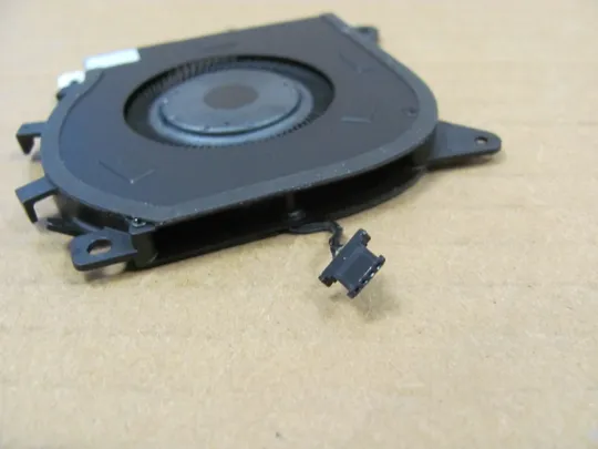 777-10  Вентилятор (кулер, FAN) 02H5HD DC28000UFDL для Dell ALIENWARE x15 R1 R2 оригінал З аукціону