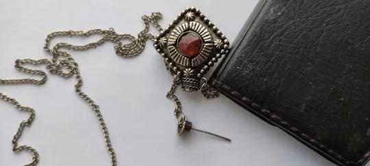 Винтажная подвеска ароматница флакон для духов 2 натуральных камня 20 век vs743 Продаж