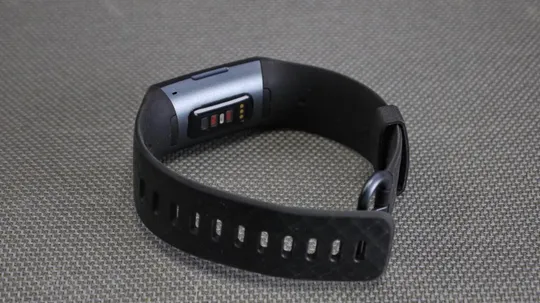 Купити Фитнес-браслет Fitbit Charge 3 Black Fitness Activity Tracker