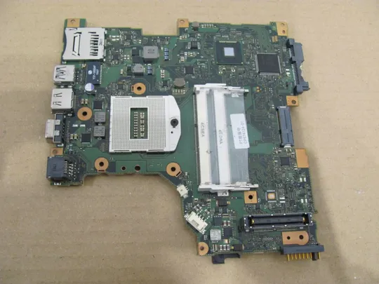 524-13 материнська плата CP674124-01 CP666250-Z2 для FUJITSU LIFEBOOK E554 E556 оригінал Ціна