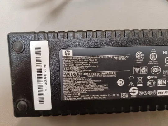 Купити 0638 адаптер живлення  HP HSTNN-LA01 19.0V 7.1A 135W  НІМЕЧЧИНА