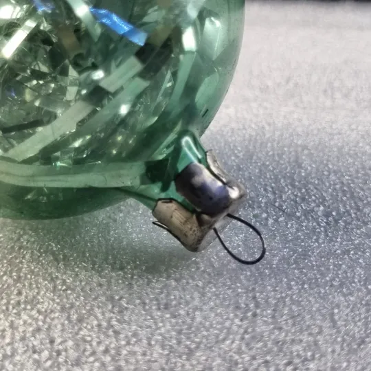 Елочный шар из зелёного стекла с мишурой, ссср Продаж