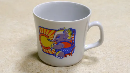 Чашка дитяча стара радянська порцеляна Слон та літера "С" Полонне Вживане Ціна