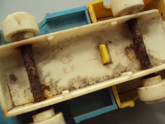 Модель машинка грузовик ДЗИ игрушка автомобиль ссср донецкая фабрика игрушек 5,1х10,3 см №15597 Інструкція