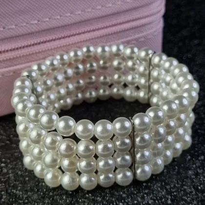 фото, Перлова браслетка з чотирма рядами — елегантна класика