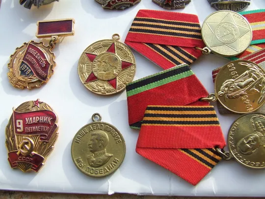 Набор орденов КЗ-2228902.ВОВ-6253234.ТС-579230.ТКЗ-935678. ЗП- 897091медали то и тд +13 медалей Продаж