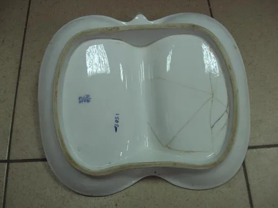 Тарелка блюдо поднос с ручкой Карл Тильш фарфор узор цветочки Porzellanfabrik C.Tielsch Силезия №107 Інтернет-аукціон