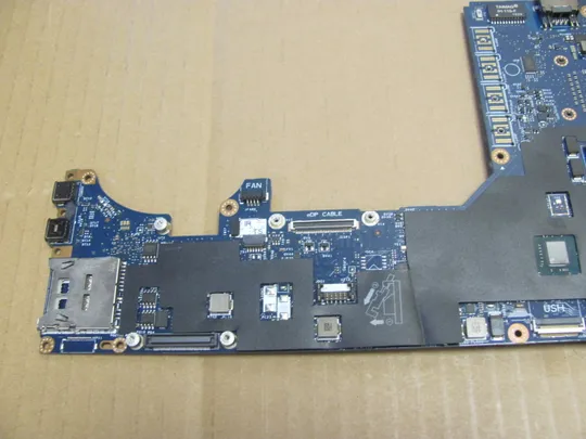 номер0991-2 материнська плата Mainboard Материнка Основна плата Системна плата Плата системи Laptop motherboard мамка ноутбучна плата   SRFCN i7-9850H EDA50 LA-H271P для Dell Precision 7540 M7540 оригінал З аукціону